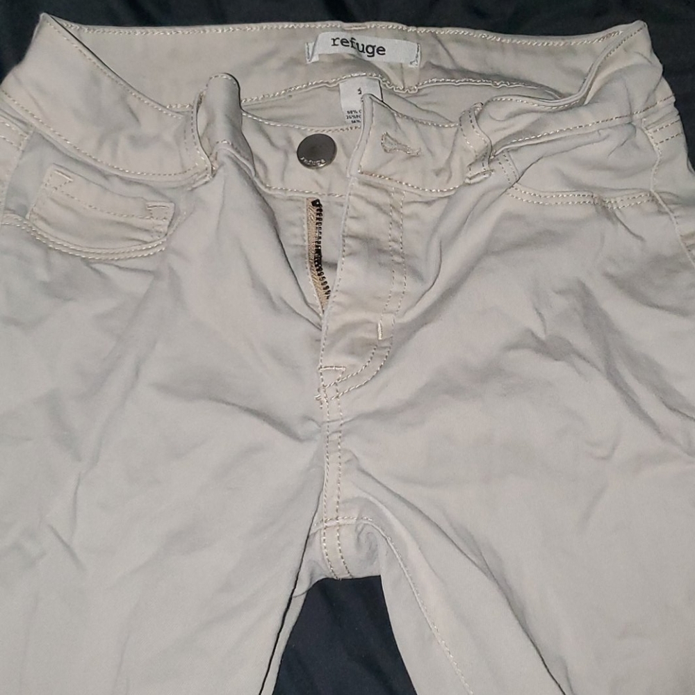 Khaki jeans